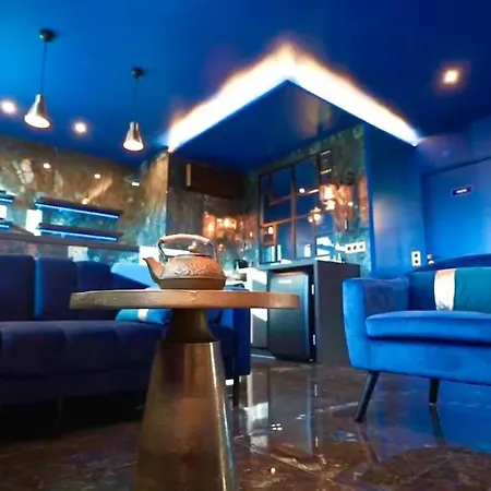 Minka Cocon Atypique Avec Jacuzzi Prive Lejlighed Corbas